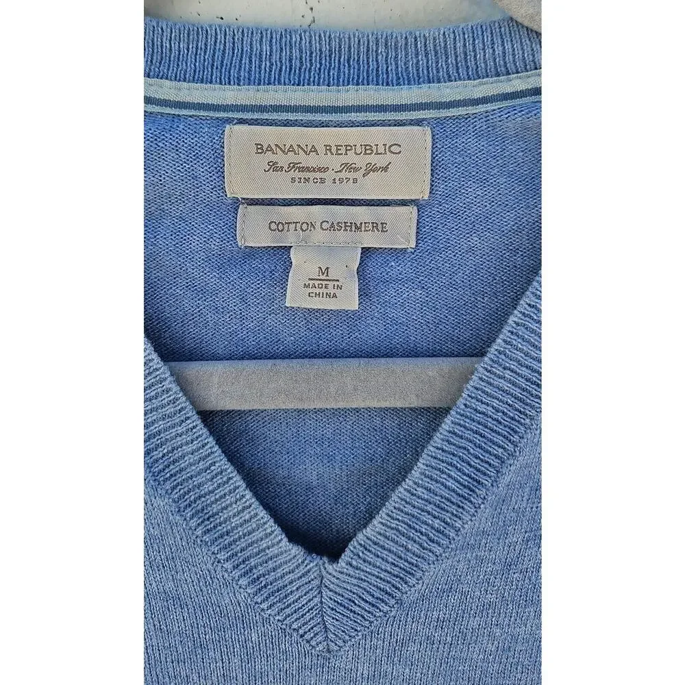 Banana Republic Sweater Mens Medium Baby‎ Blue Cotton Cashmere Suede Elbow Patch